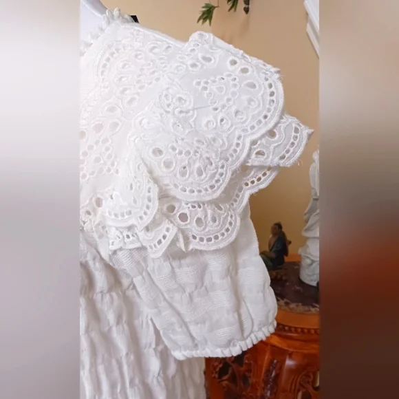 LIV Los Angeles Ruffle Sleeve Blouse. NWT White M - Picture 5 of 10